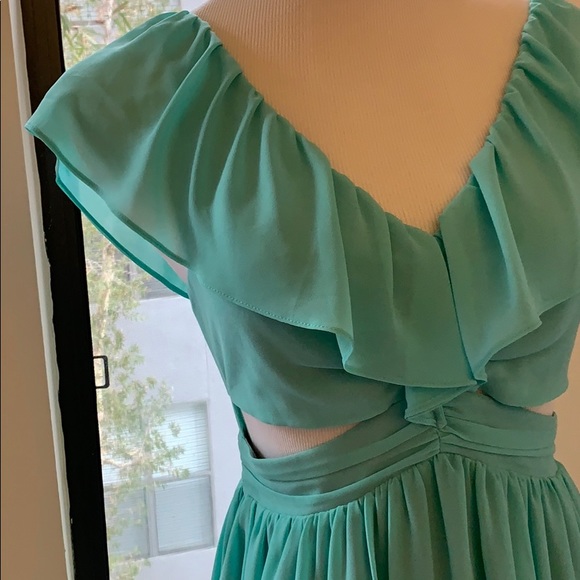 Dress - Picture 3 of 3